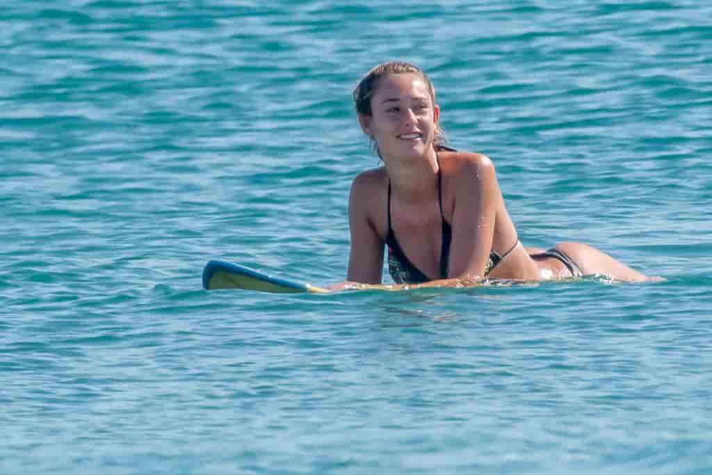 Smile while surfing